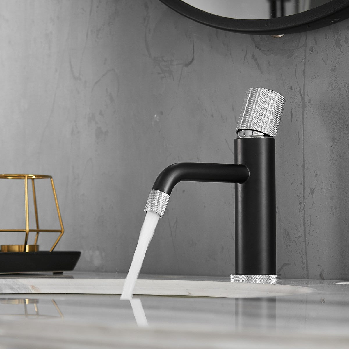 Bathroom Single Hole Sink Faucet Matte Black Single Handle W1932P172314