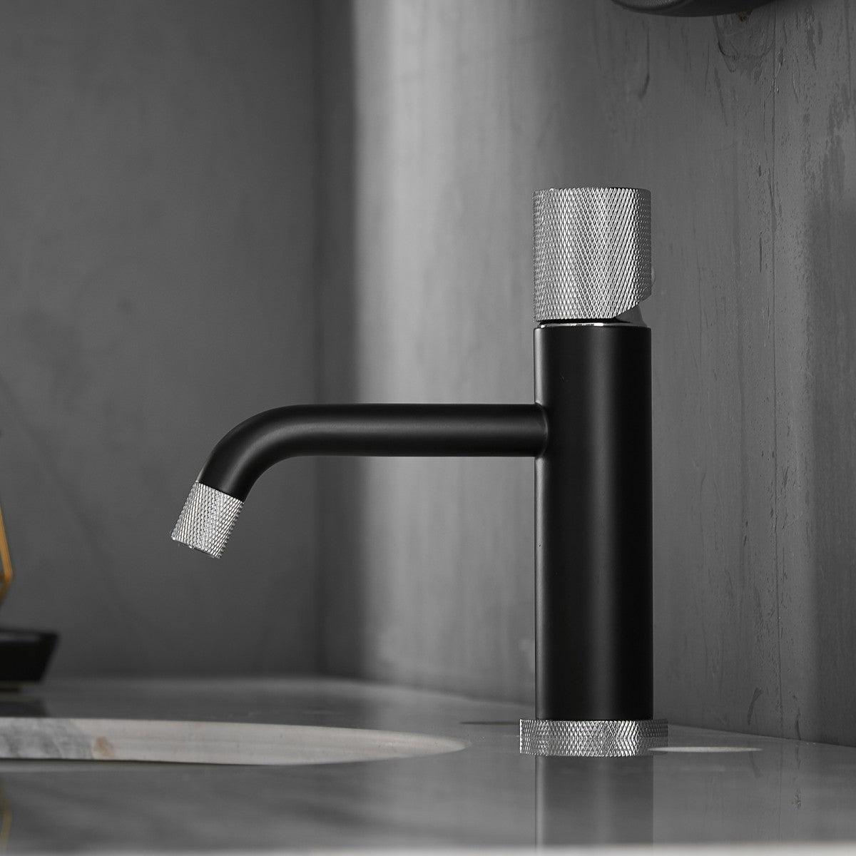 Bathroom Single Hole Sink Faucet Matte Black Single Handle W1932P172314