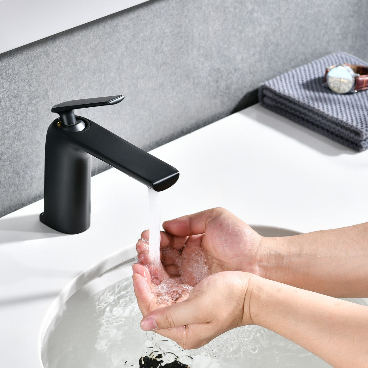 Bathroom Single Hole Sink Faucet Matte Black Single Handle W105965435
