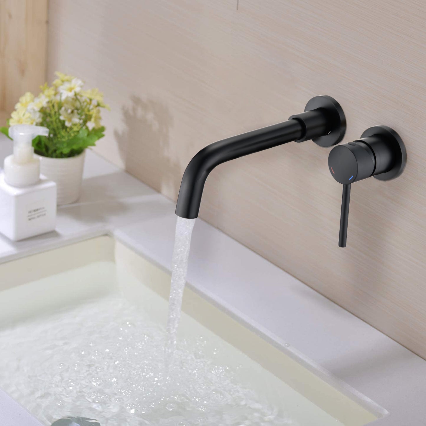 Bathroom Sink Faucet Matte Black Single Handle Wall Mounted W122453401