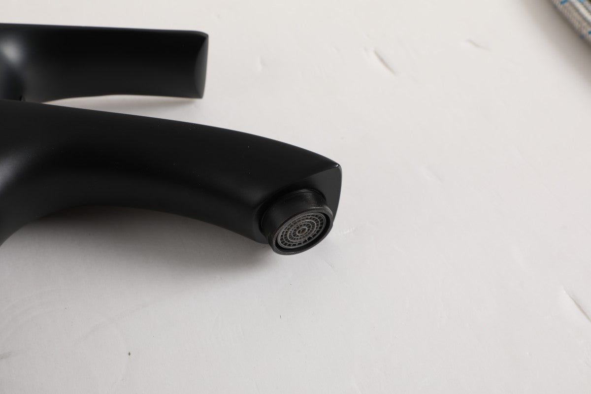 Bathroom Single Hole Vessel Sink Faucet Matte Black Single Handle W1243P262147