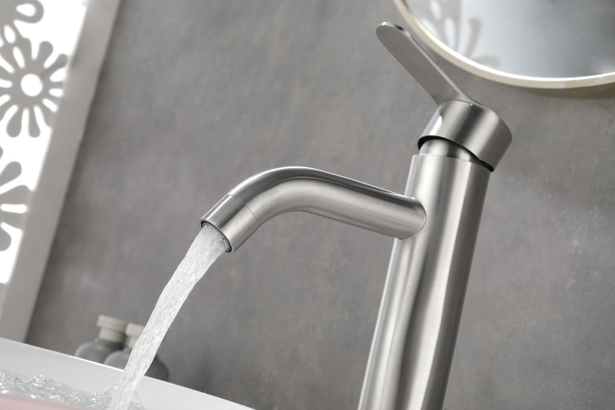 Bathroom Single Hole or Three Hole Vessel Sink Faucet Brushed Nickel Single Handle With Deck Plate W928101008